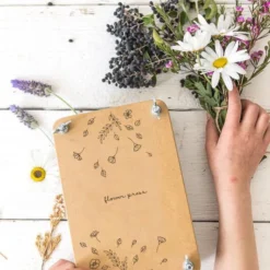 Create Sow N Sow Flower Press 'Falling'